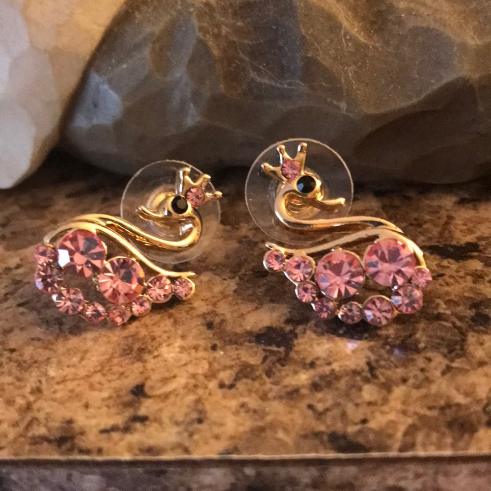 Pink Swan stud Earrings
